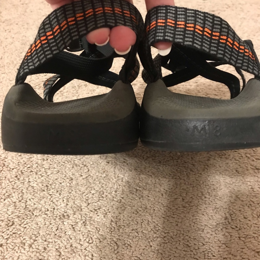 Chaco Excellent Condition - Picture 2 of 3